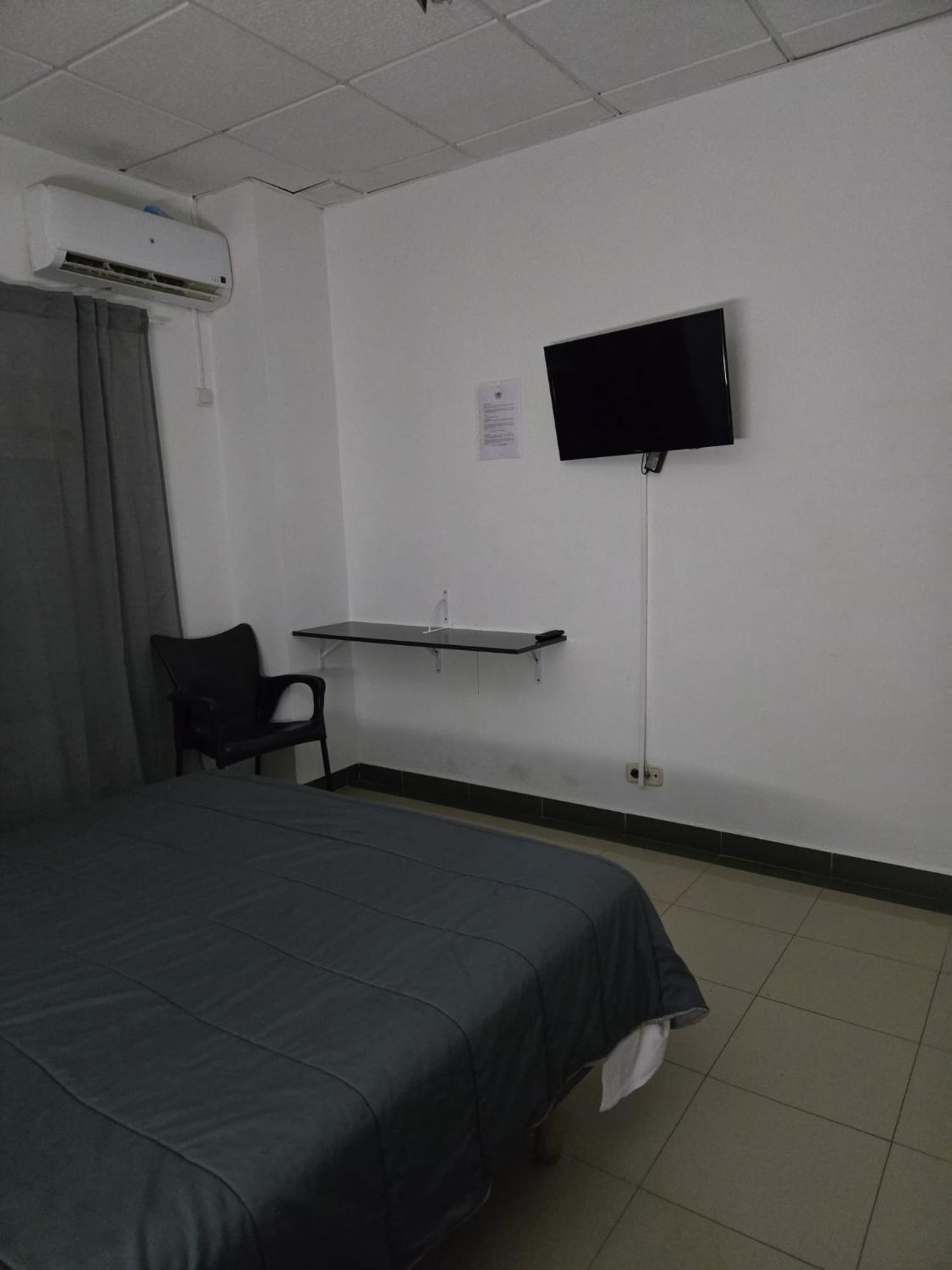 Castrillo de la Guareña Hotel De Castrillo Lisboa מראה חיצוני תמונה