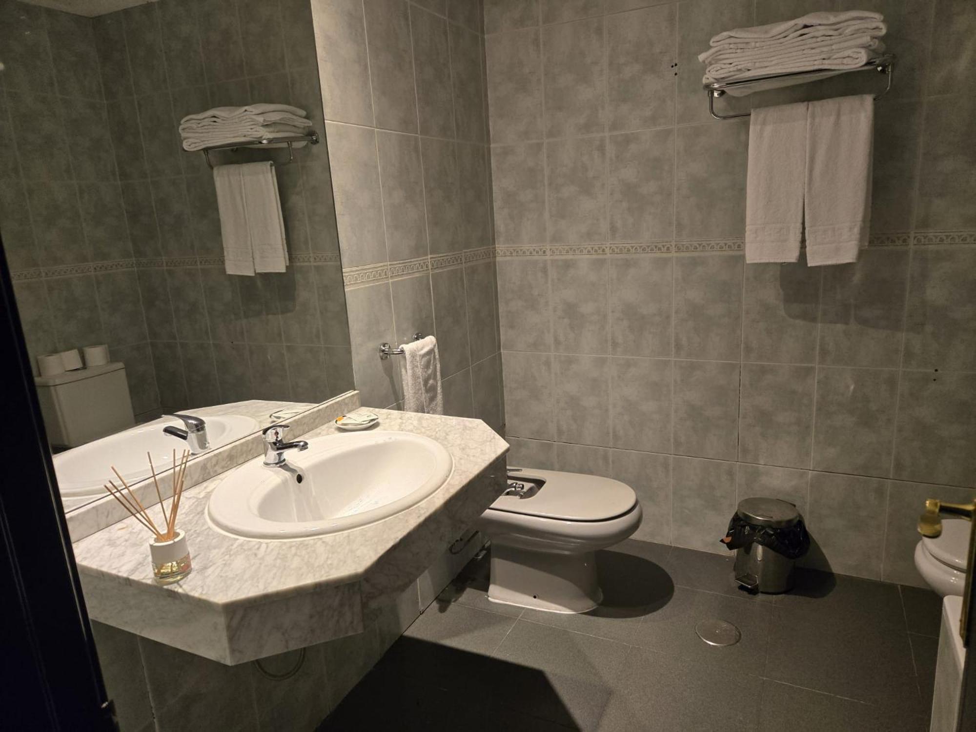 Castrillo de la Guareña Hotel De Castrillo Lisboa מראה חיצוני תמונה